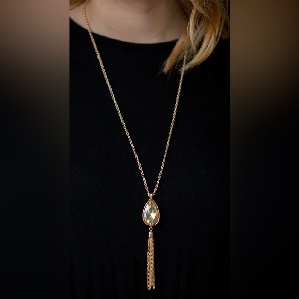 Paparazzi Gold Teardrop Necklace